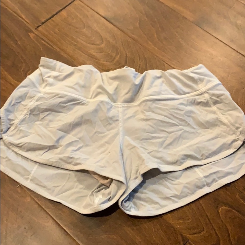 white/gray lululemon shorts